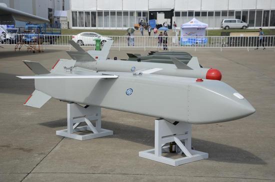 中国空军精确打击能力强于俄罗斯