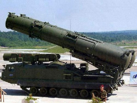 S-400“凯旋”防空导弹 资料图片