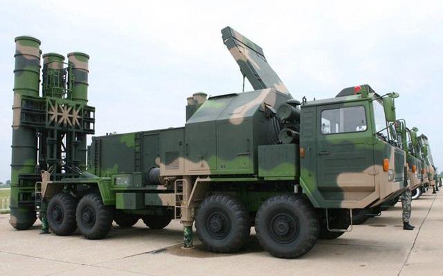 长锷刺天：中国引进俄罗斯S-400防空导弹