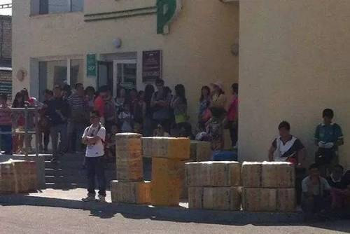 俄罗斯边境的糖果公司与当地厂家合作越来越少，因为当地厂家都被中国的倒爷垄断了。糖果商只好与俄罗斯其它城市生产商合作，例如莫斯科、利普茨克、鄂木斯克、布良斯克等。